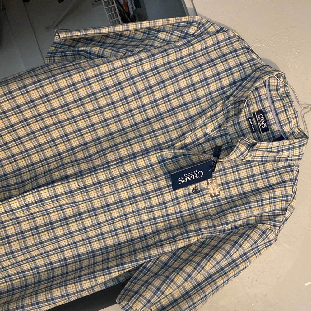 Short sleeve casual dress shirt